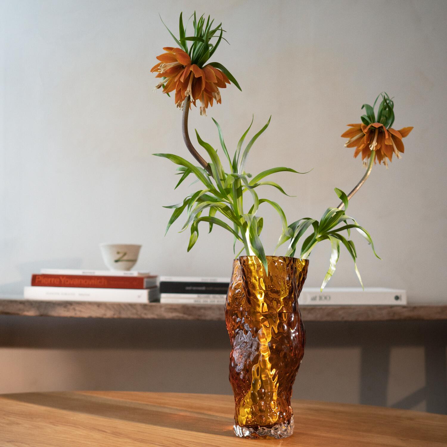 Ostrea Rock Glass vase - Amber